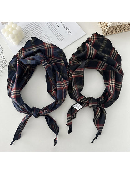 Scarvii - Vintage Plaid Triangle Scarf