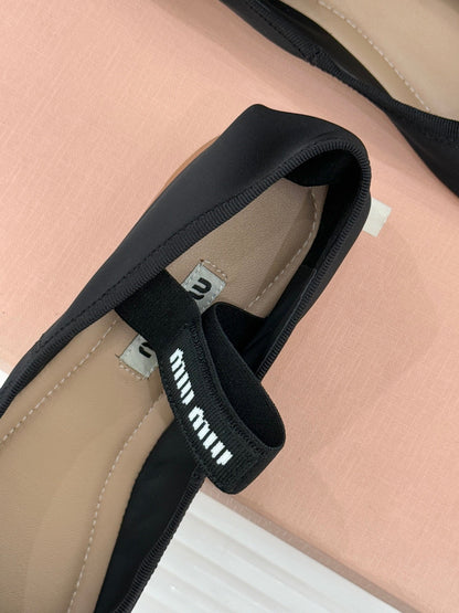 Miu Classic Bow Letter Ballet Black Satin