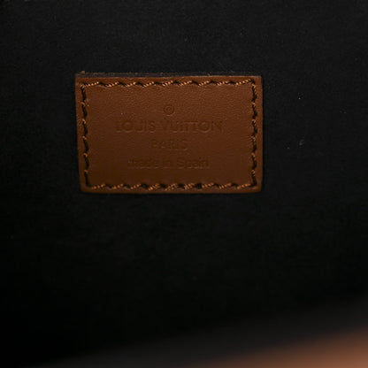 Reverse Monogram Dauphine MM