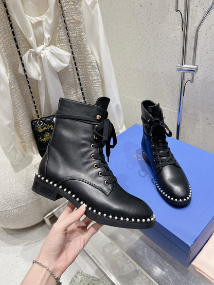 SW Mckenzee Boot with Pearl Chain Black Leather 554361