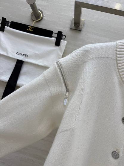 CC Round-Neck Cardigan White Wool 346503