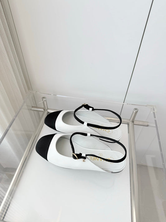 Chanel 26 Slingback Flats White Black in Lambskin 597390