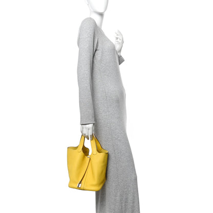 Taurillon Clemence Picotin Lock 22 MM  Jaune De Naples