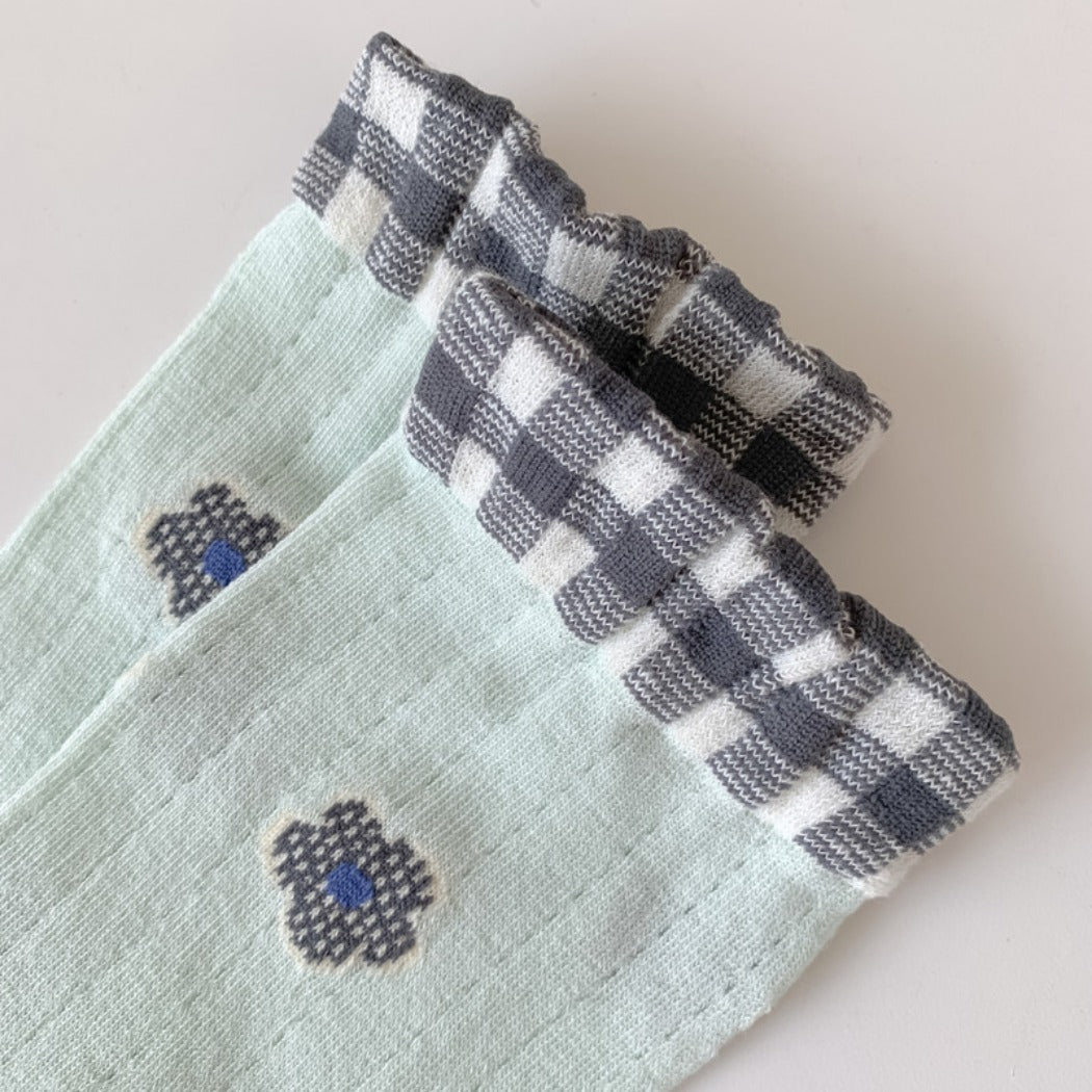 Rufia - Lace Flower Color-block Crew Socks - Sweet &amp; Retro