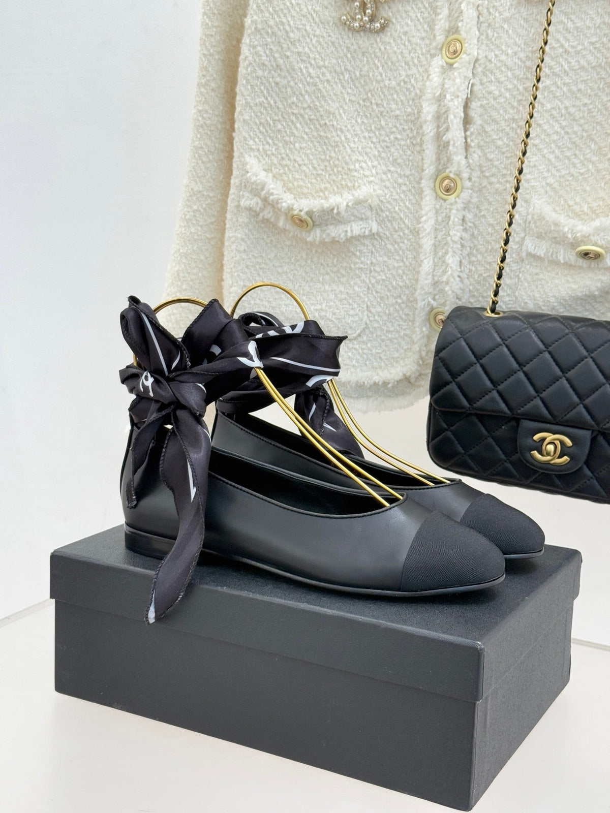 CC 26C Double C Ribbon Flat Shoes Black Cafskin Fabric 557535