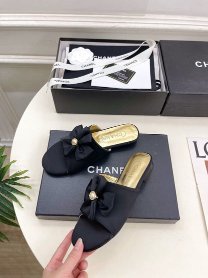 CC 26s Bow Slippers Black Satin Sheepskin 586896