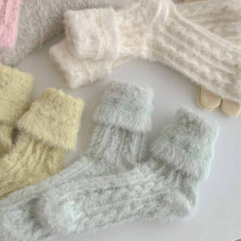 Fuzzy Soft Cable Knit Plush Crew Socks
