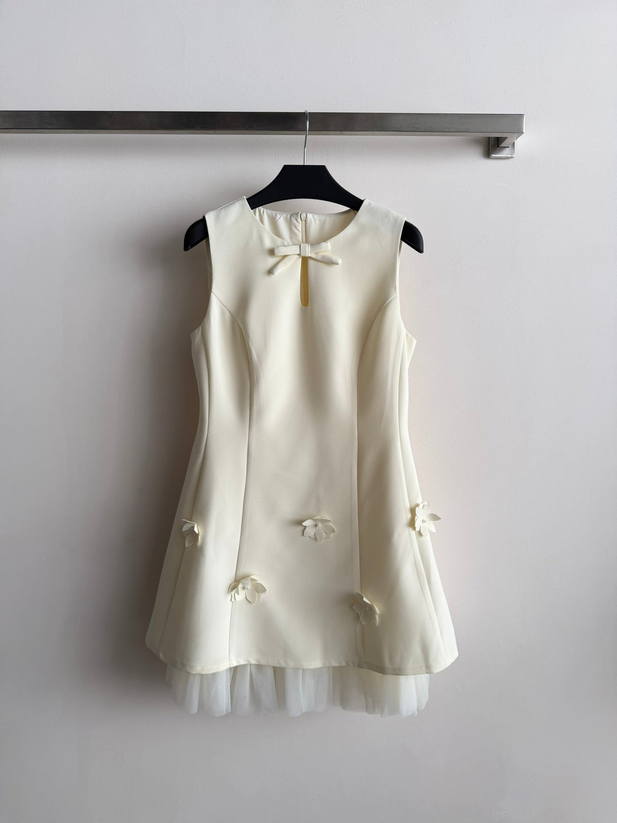 CC Bow-Tie Sleeveless Dress Light Cream Polyester 352970