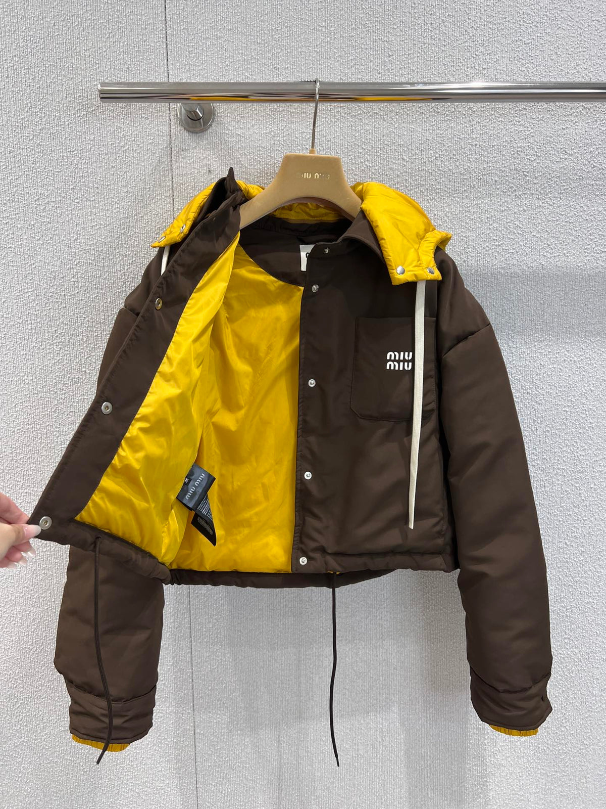 Miumiu 25FW Detachable Hooded Lapel Jacket Dark Brown Down Polyester