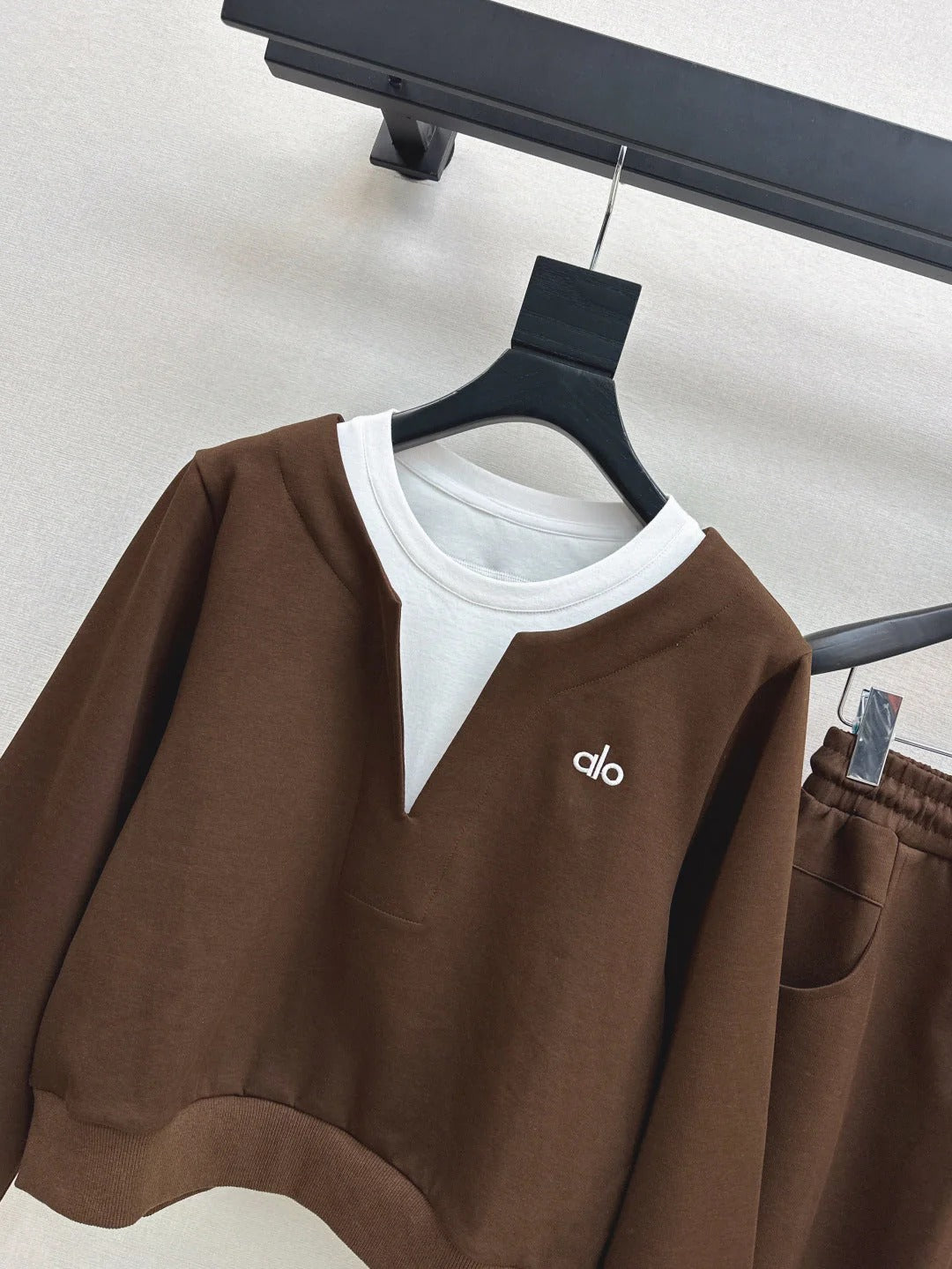 ALO SWEATSHIRT & SKIRT SET STYLE 92
