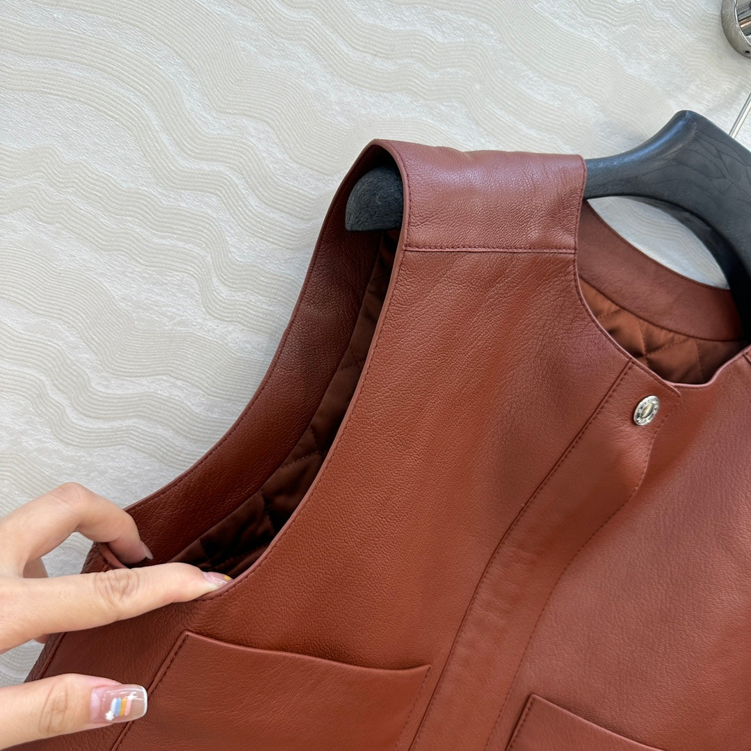 HM 25S Vest in Reddish-Brown Lambskin 297458