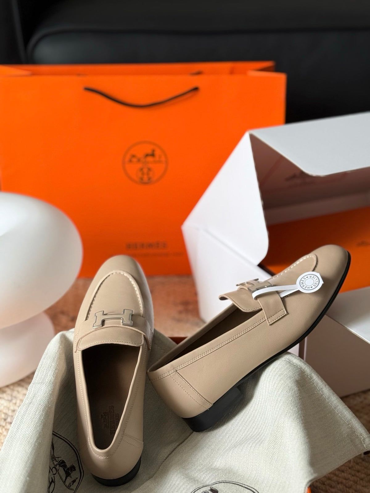HM Paris Loafers Beige Calfskin 581246