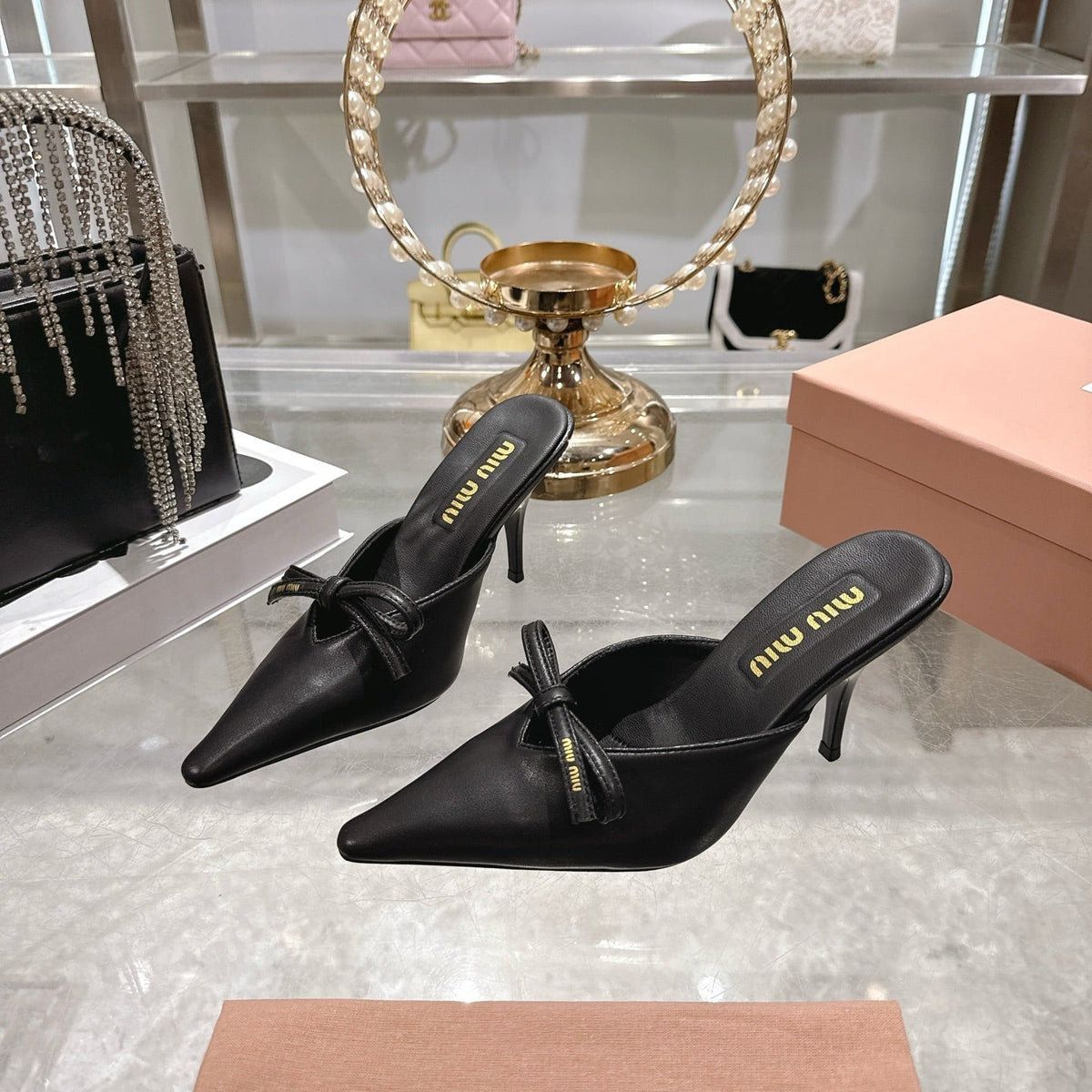 Miu 26 Pointed Toe High Heel Black Sheepskin 592087