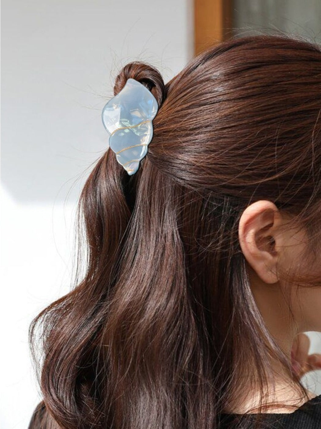 Clio - Acrylic Conch-Shaped Hair Clips - Sweet &amp; Cute