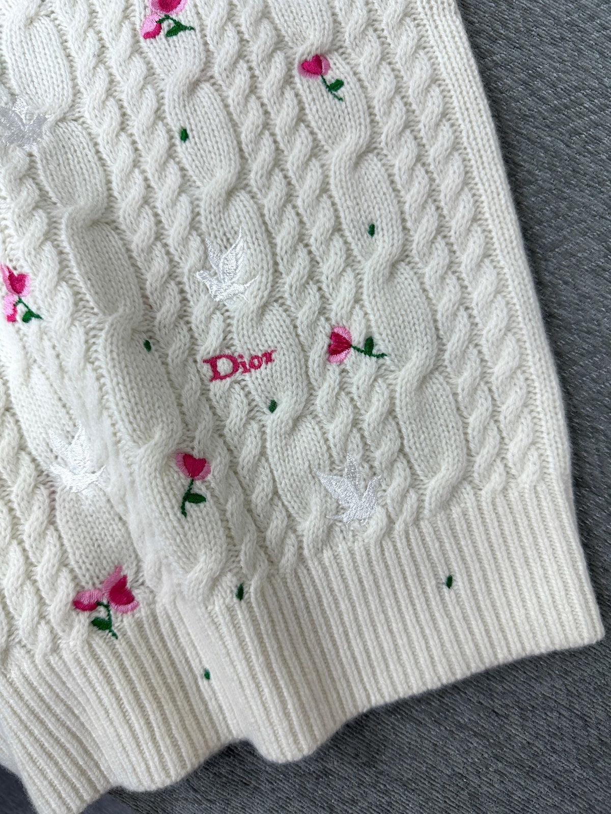 CD Short-Sleeved Sweater Small Floral Embroidery Ivory Wool 349483