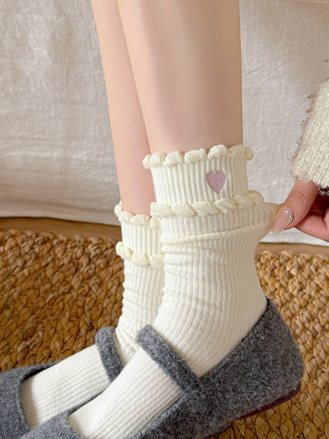 Rufia - Sweet Heart Embroidered Mid-Calf Winter Socks