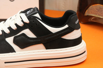 GG LIGHT FOAM BLACK LEATHER WHITE