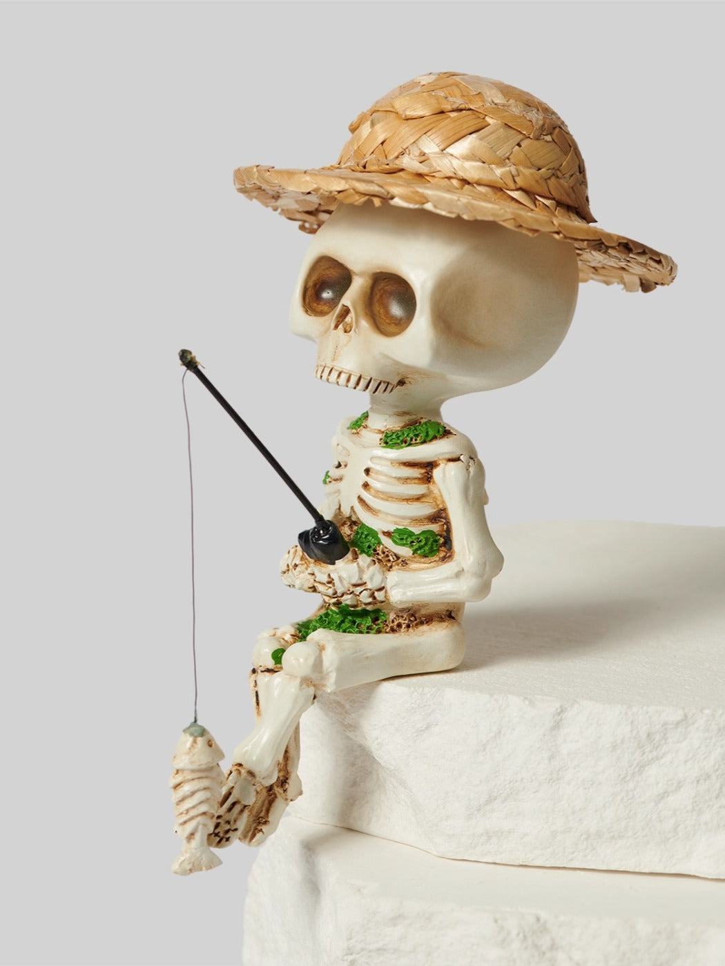 Halloween Skull Fishing Desktop Decoration - Spooky &amp; Fun