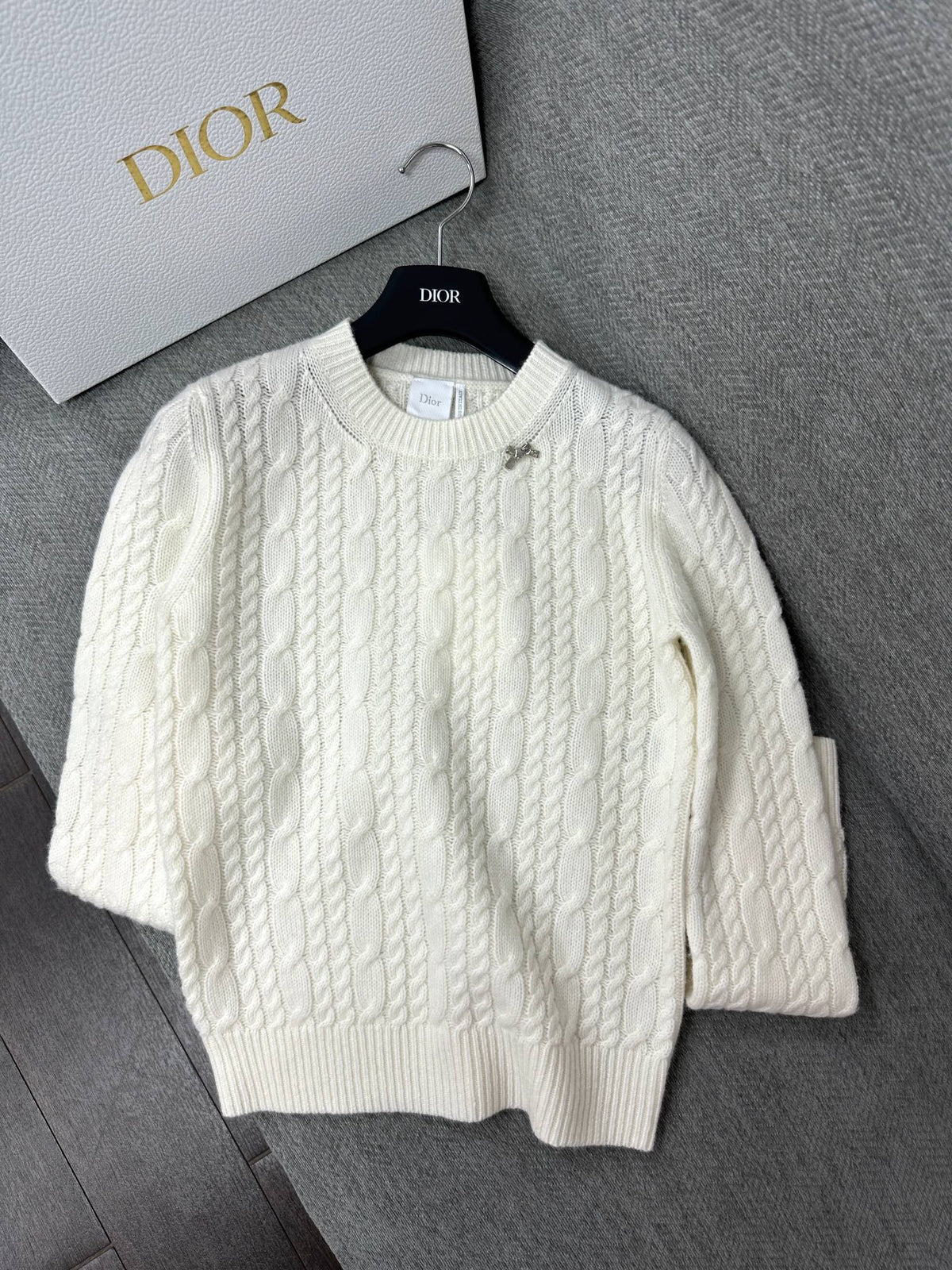 CD Sweater Beige Cashmere Twisted Knit 345309