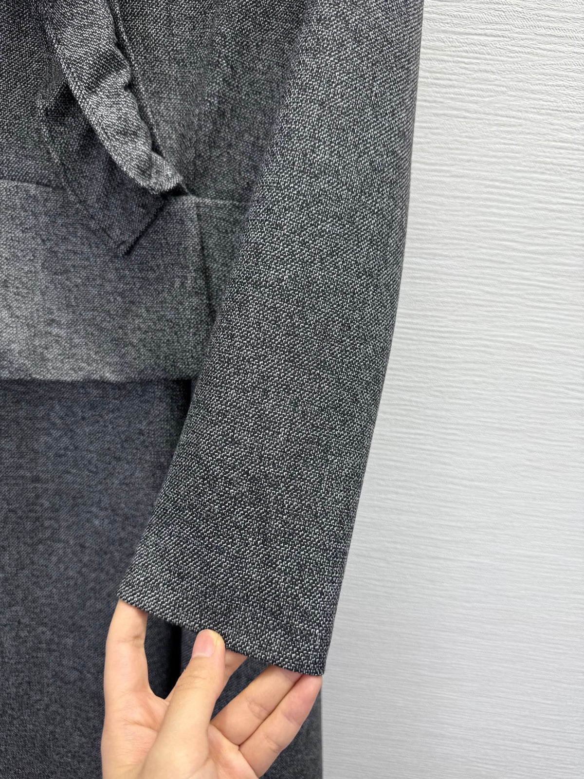 CD 25SS Ruffled V-neck Dress Gray Wool 306506