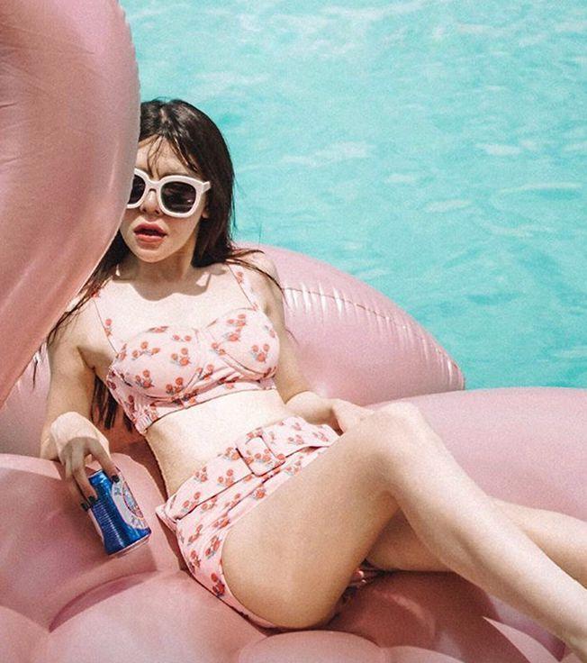 Sweet Floral High Waist Split Two-Piece Swimsuit