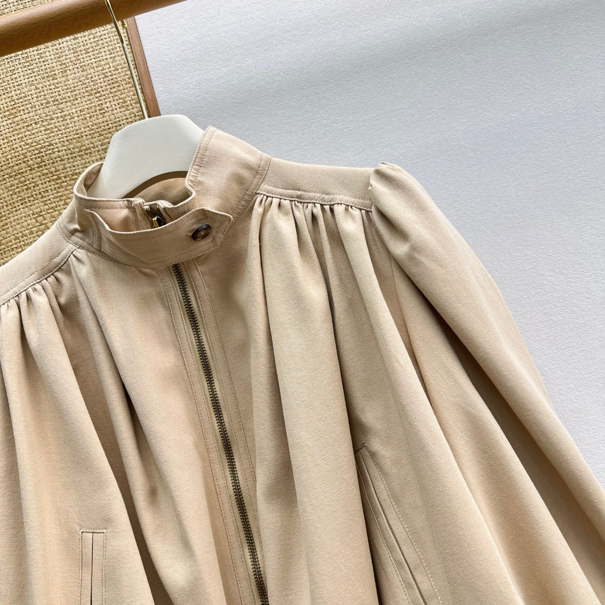 Chloe Cropped Jacket in Beige Cotton