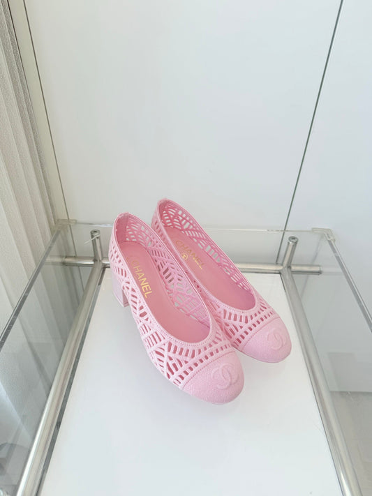 Chanel 26 Ladies 50 Ballet Flats Pink in Fabric 597341