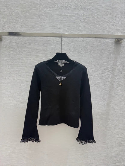 CC 26 Long-sleeved Top With Lace Neckline and Cuffs Wool 652456