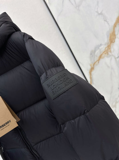 Burberry 25 Hooded Jacket Black Nylon Down 00640