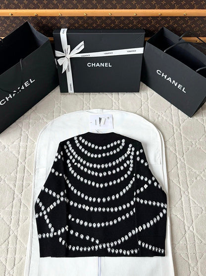 Chanel 25P Cardigan Black Mix White Cashmere 237301