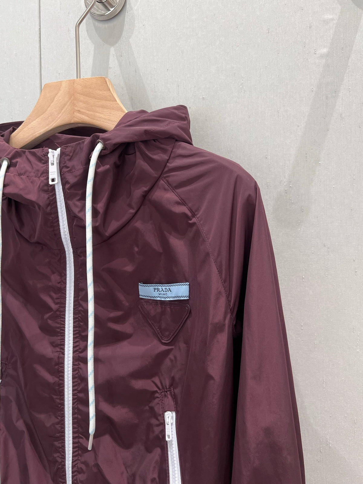 Prada 25 Short Hooded Jacket Red Burgundy Poliamide 211160