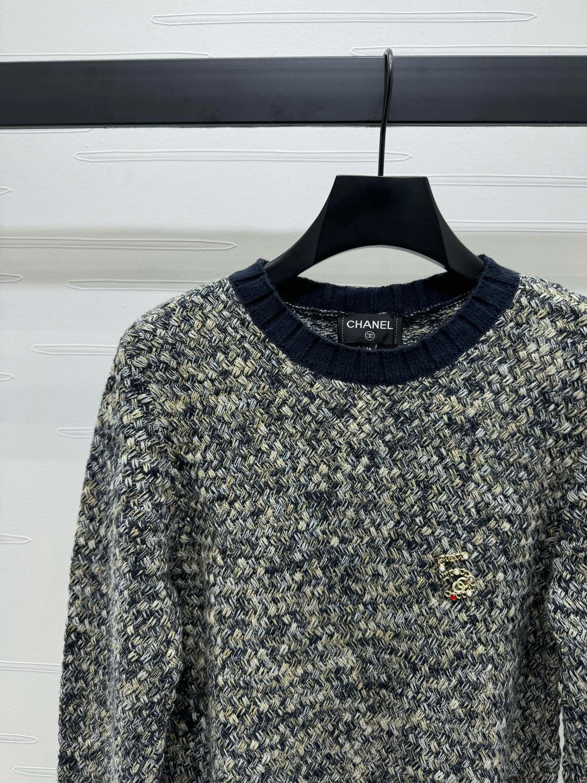 CC 25 Contrast Color Sweater 5 Brooch Gray Wool 305409