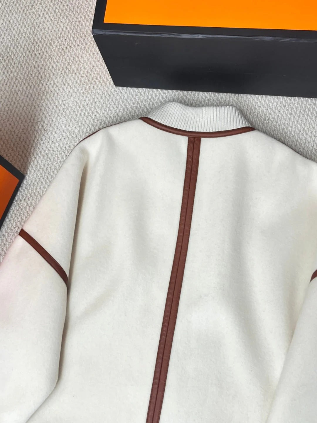HERMES 25S CASHMERE COAT WITH LEATHER BUTTONS 204