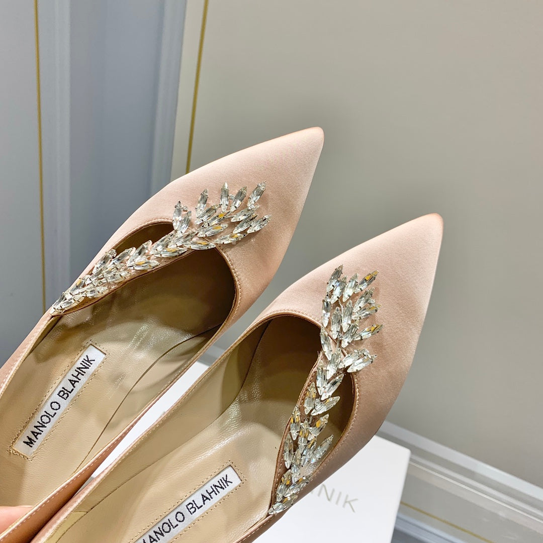 Manolo Women's Nadira Pumps 70 Beige Satin