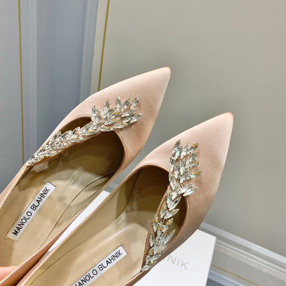 Manolo Women's Nadira Pumps 70 Beige Satin