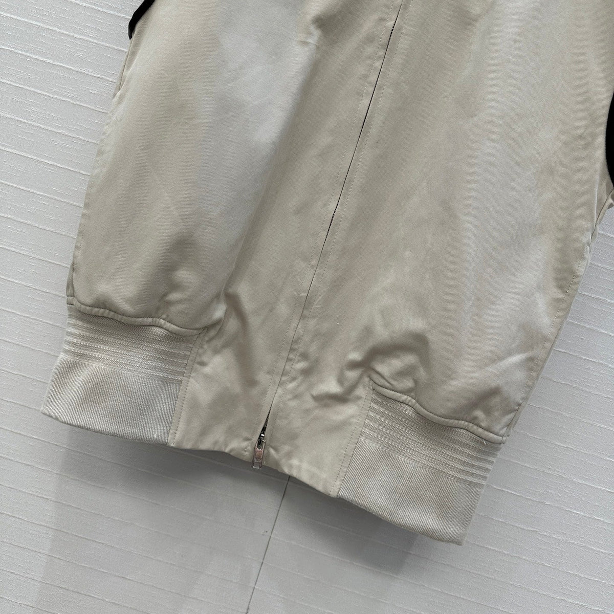 BV Sleeveless Vest Jacket in Ivory White Cotton
