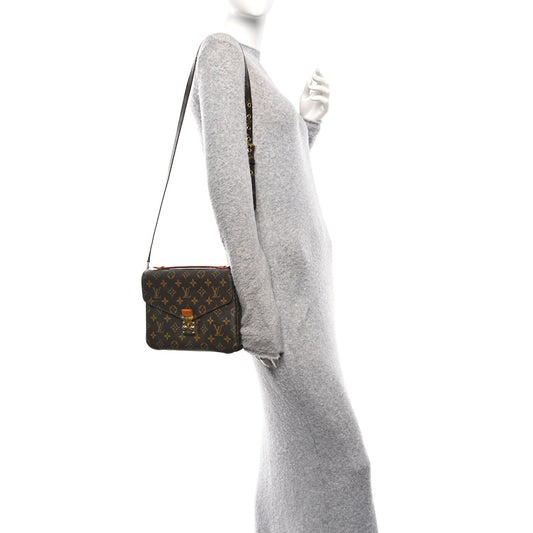 Monogram Pochette Metis