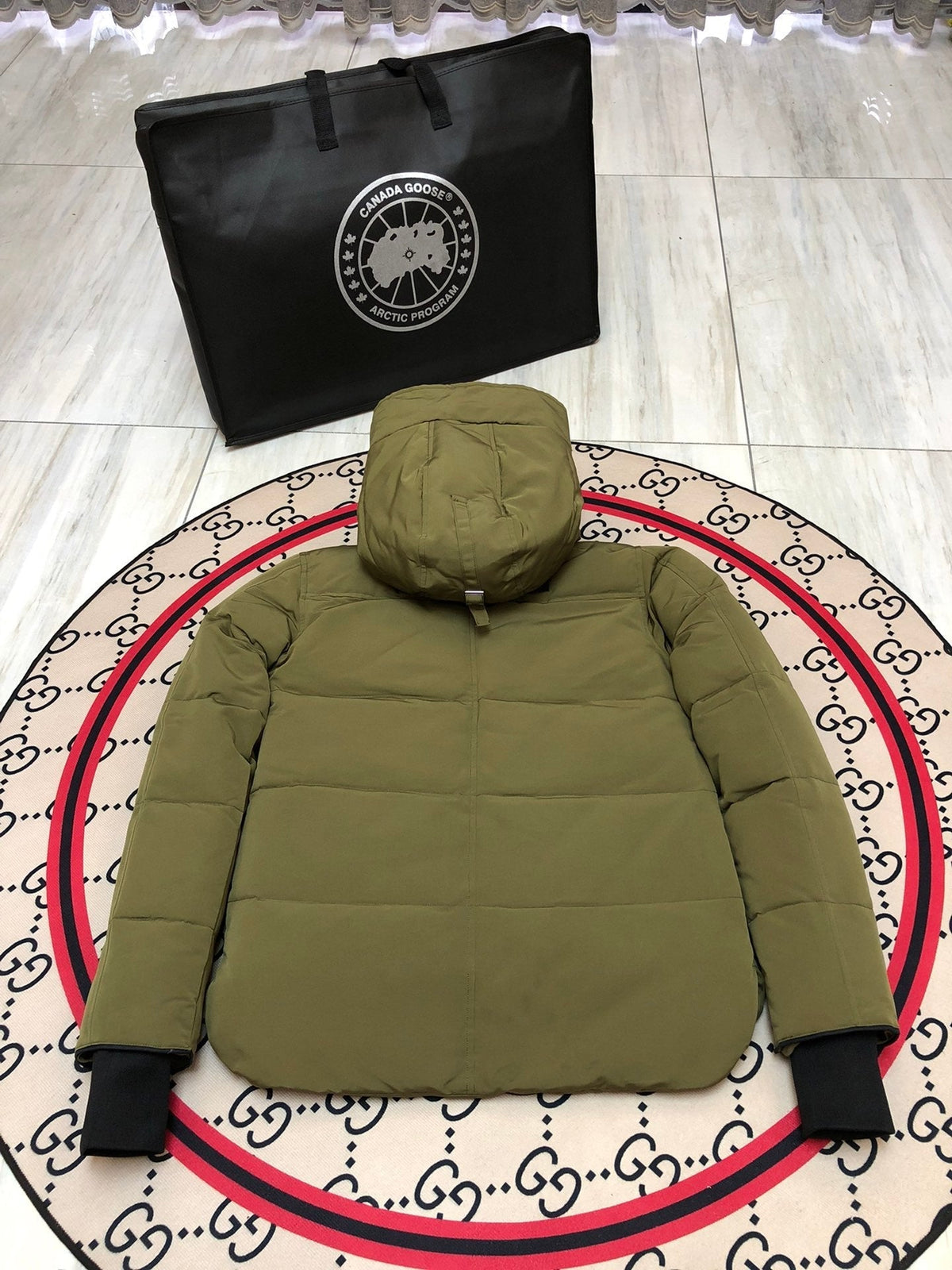 C. Goose Jacket Moss Green Polyester 0025