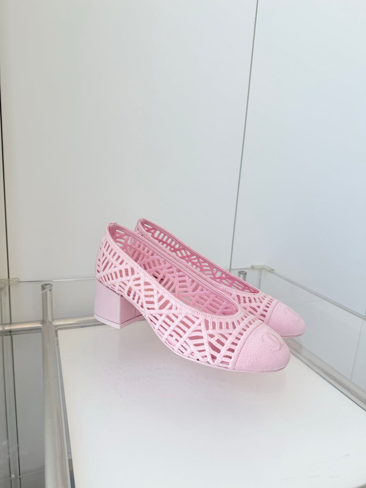 Chanel 26 Ladies 50 Ballet Flats Pink in Fabric 597341