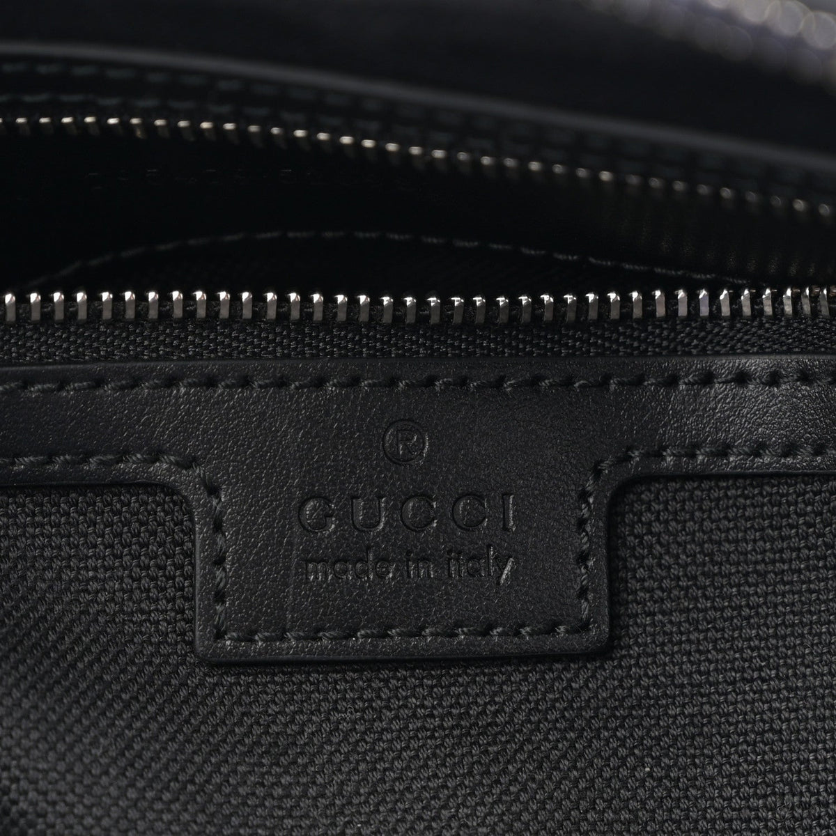 GG Supreme Monogram Small Crossbody Bag Black