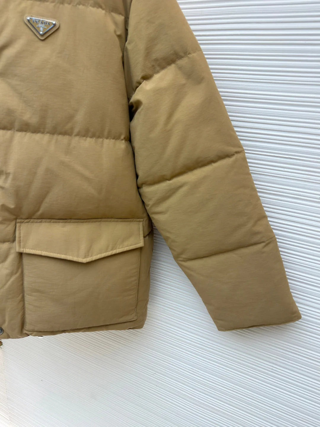 PRADA 25S PUFFER JACKET 461