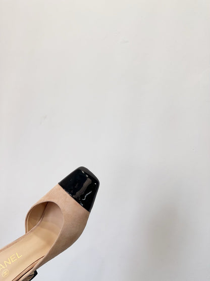 CC 26s Half-Slip Beige Black Patent Leather 596643
