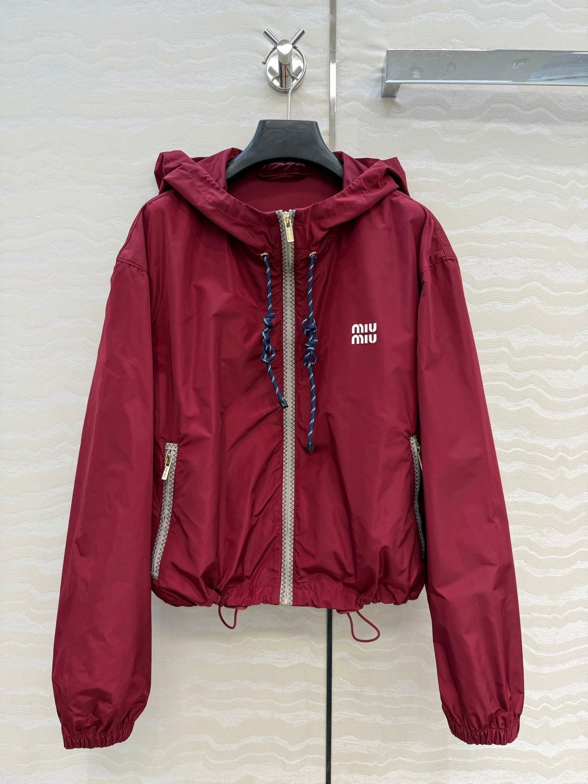 Miu 26s Hooded Jacket Red Polyamide 346203