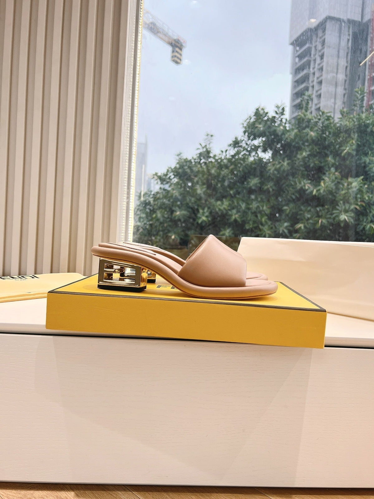 FF Baguette Slides Women 45 Nappa Leather Light Brown