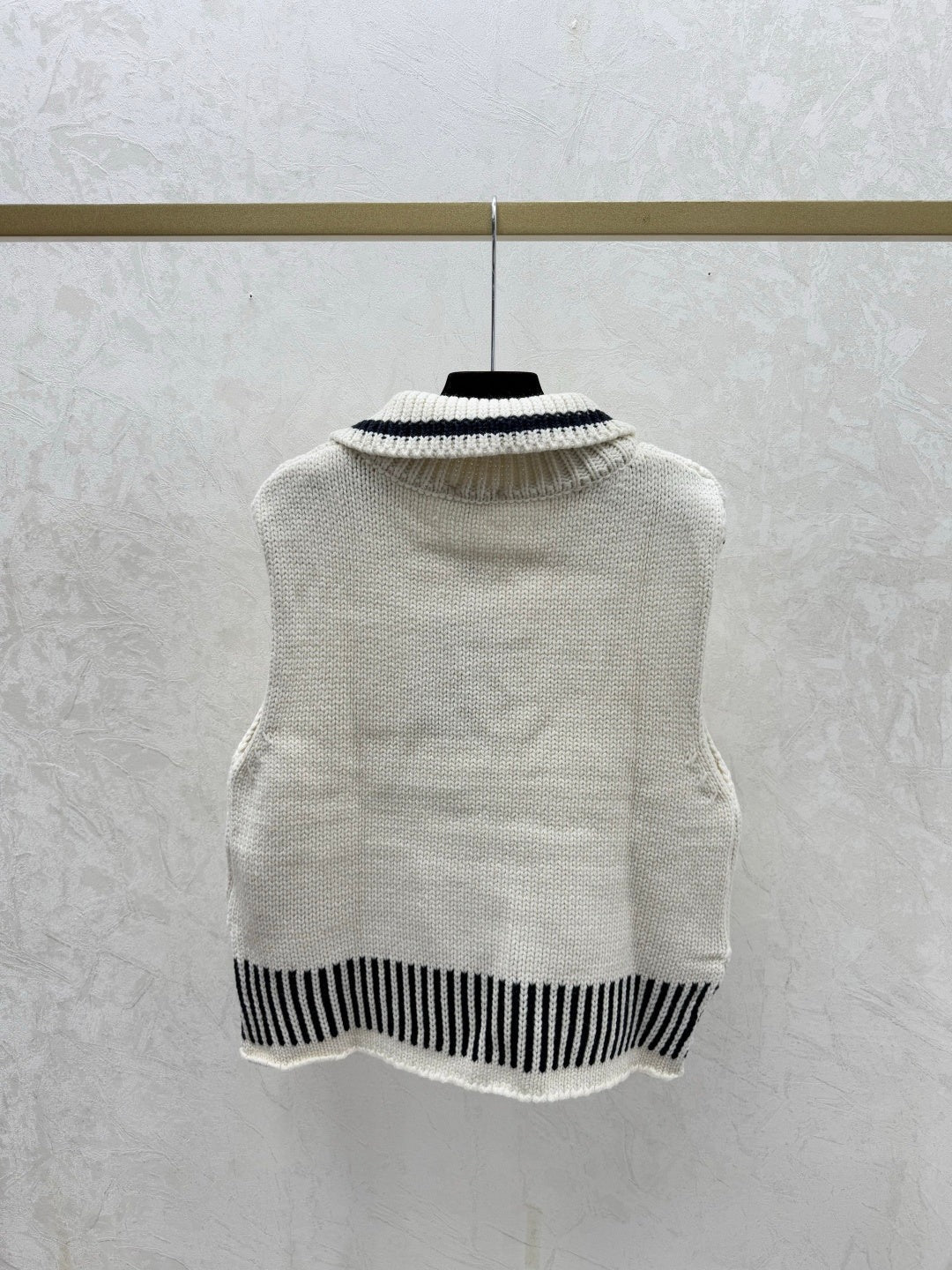CC 26 Collared Knitted Vest Red and Cream Wool 331417