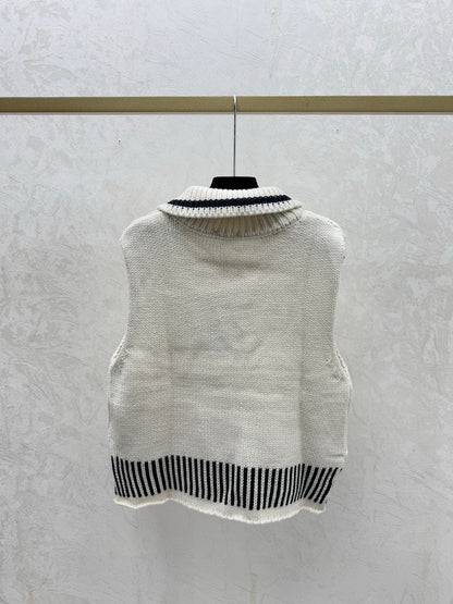 CC 26 Collared Knitted Vest Red and Cream Wool 331417