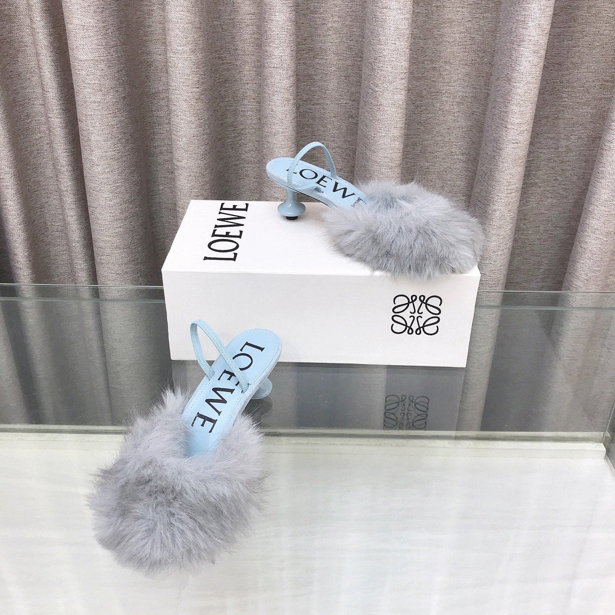 Loewe 25SS Fur-lined Mule 60 Blue in Fox Fur 597439