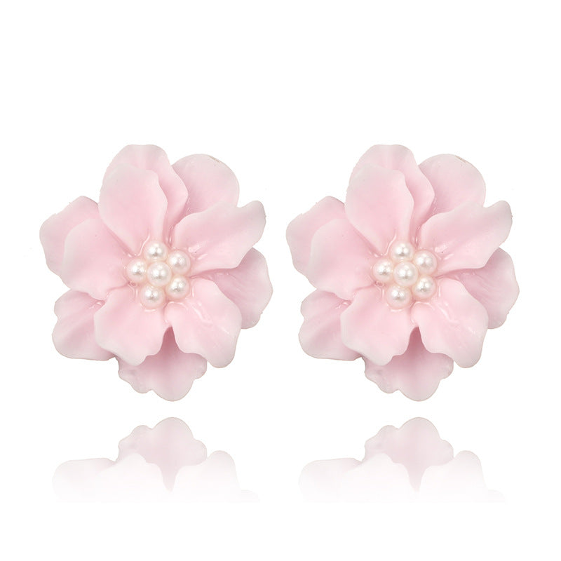 Chic Floral Pearl Earrings Stylish Alloy Flower Studs