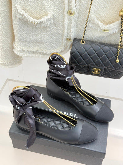 CC 26C Double C Ribbon Flat Shoes Black Cafskin Fabric 557535