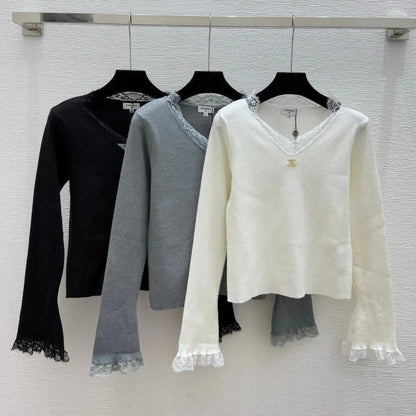 CC 26 Long-sleeved Top With Lace Neckline and Cuffs Wool 652456